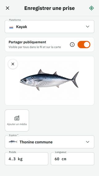 Le formulaire de prise après la photo : kayak, la photo du poisson, l'espèce bonite à dos rayé, le poids 4,3 kg et la longueur 60 cm remplis