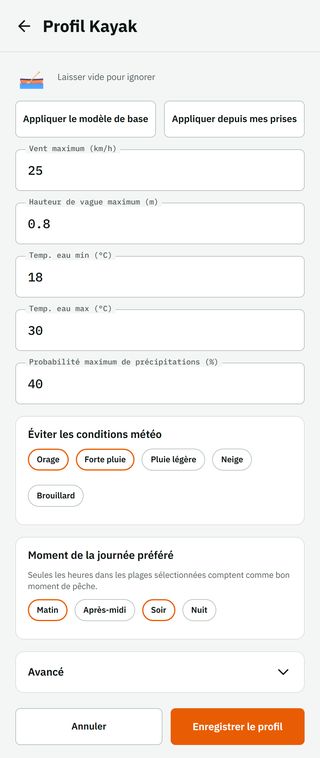 Le profil Kayak : vent maximal, hauteur de vague maximale, température de l'eau, météo à éviter et heures préférées, avec le bouton d'enregistrement. Ce que vous réglez ici décide quelles heures sont marquées bonnes